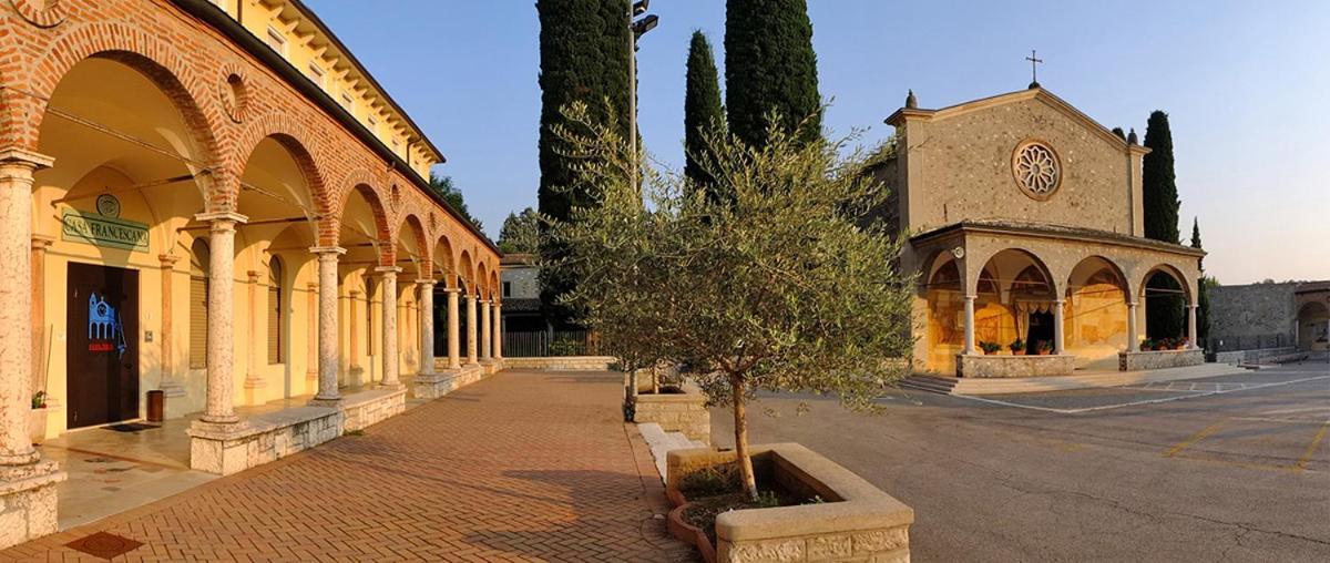 Locanda Al Santuario Peschiera del Garda Exterior foto